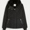 All-weather jakke med imiteret pelsfor All-weather jakke med imiteret pelsfor