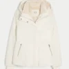 All-weather jakke med imiteret pelsfor All-weather jakke med imiteret pelsfor