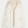 All-weather jakke med imiteret pelsfor All-weather jakke med imiteret pelsfor