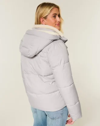 All-weather pufferjakke med imiteret pelsfor