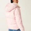 All-weather pufferjakke med imiteret pelsfor All-weather pufferjakke med imiteret pelsfor