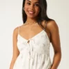 Asymmetrisk chiffon minikjole Asymmetrisk chiffon minikjole