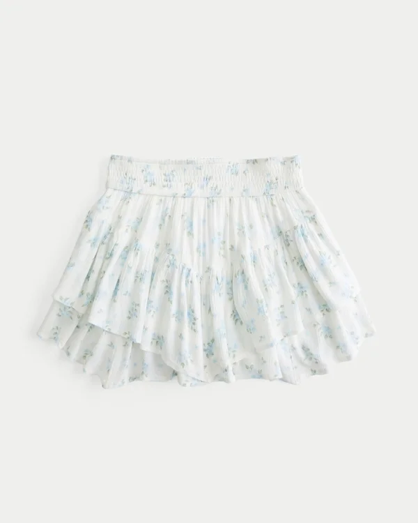 Asymmetrisk mini-skort med lagdelt kant Asymmetrisk mini-skort med lagdelt kant