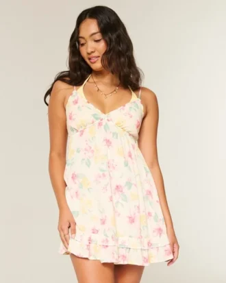 Babydoll-minikjole med rebkant