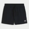 Baggy fodboldshorts til midt på låret