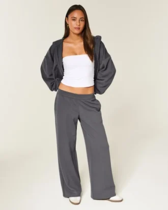 Baggy sweatpants