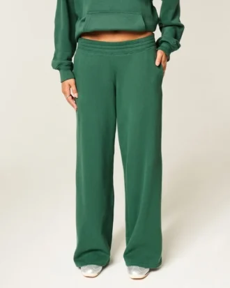 Baggy sweatpants