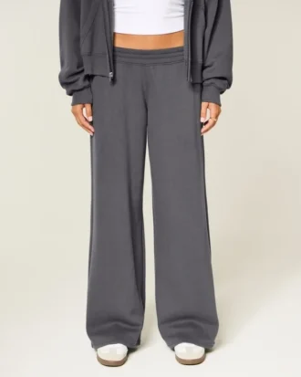 Baggy sweatpants