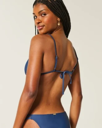 Bikini-top med dekorative trekanter