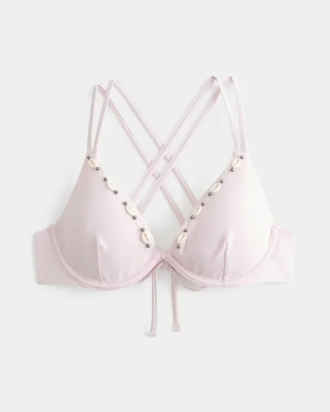 Bikini-top med stropper på ryggen og bøjle, dekoreret med muslingeskaller