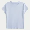 Blød, strækbar baby-T-shirt i sømløst stof Blød, strækbar baby-T-shirt i sømløst stof