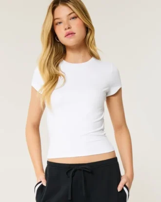 Blødt, strækbart, sømløst stof Rundhalset baby-T-shirt
