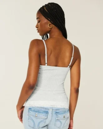 Blonderkantet lagdelings-camisole
