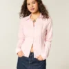 Bluse med indsatte blonder og knapper