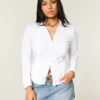 Bluse med indsatte blonder og knapper