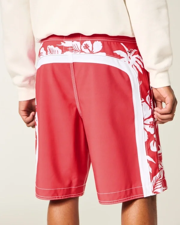 Boardshorts til knæet Boardshorts til knæet
