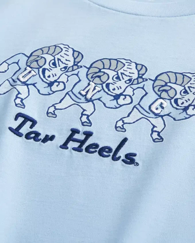 Boxy University of North Carolina at Chapel Hill Tar Heels Graphic Tee Boxy University of North Carolina at Chapel Hill Tar Heels Graphic Tee