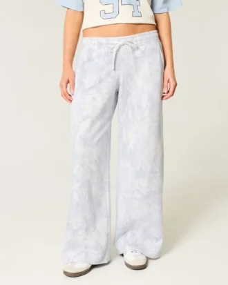 Camouflage baggy sweatpants