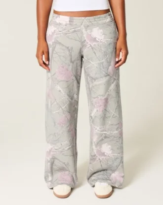 Camouflage baggy sweatpants