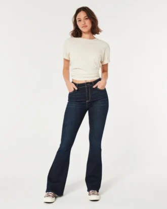Curvy højtaljede mørkvaskede flare jeans