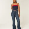 Curvy højtaljede mørkvaskede flare jeans Curvy højtaljede mørkvaskede flare jeans