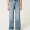 Curvy højtaljet baggy jeans i medium vask Curvy højtaljet baggy jeans i medium vask