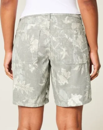 Curvy lavtaljet camouflage baggy jort