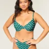 Curvy Plunge Underwire Bikini Top Curvy Plunge Underwire Bikini Top