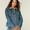 Denimjakke med imiteret pelskant Denimjakke med imiteret pelskant