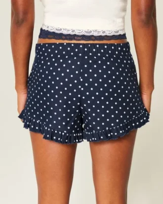 Flanellshorts med flæser