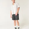 Fleece-shorts med ikonisk motiv over knæet Fleece-shorts med ikonisk motiv over knæet
