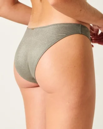 Glitrende højtaljet cheeky bikinitrusser