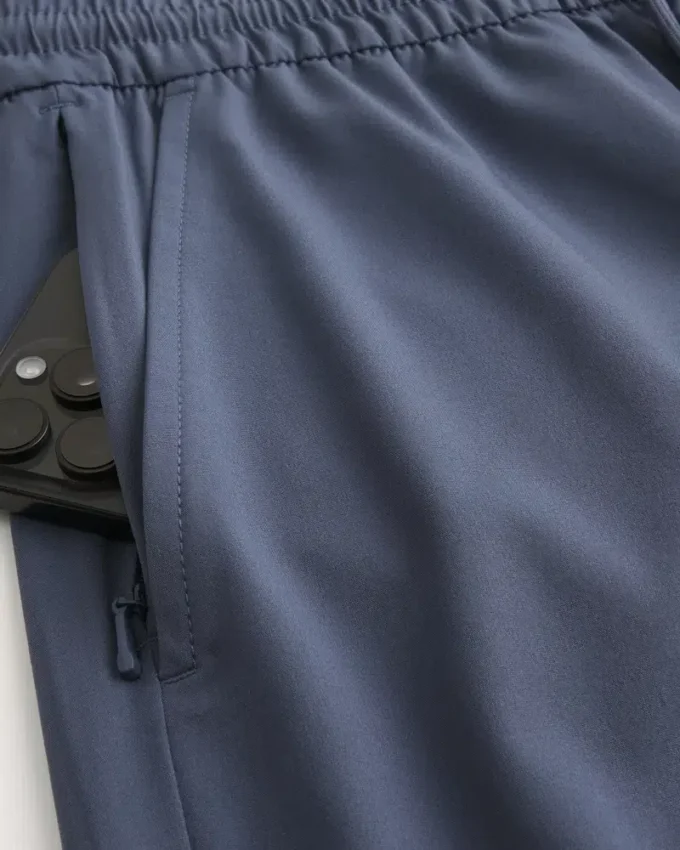 Grafisk aktiv shorts til midt på låret Grafisk aktiv shorts til midt på låret