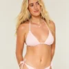 Hæklet bikini-top med trekantede stropper og pailletter Hæklet bikini-top med trekantede stropper og pailletter