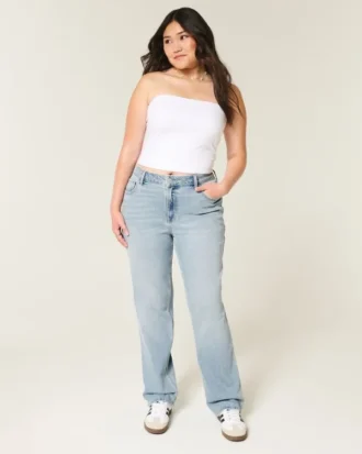 Højtaljede, lysvaskede jeans med lige ben