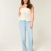 Højtaljede, lysvaskede jeans med lige ben Højtaljede, lysvaskede jeans med lige ben