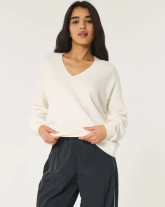 Hollister Comfy Cloud oversized sweater med V-hals