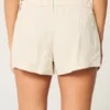 Hollister Livvy lavtaljede shorts i linneblanding 3″