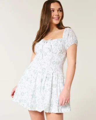 Hollister Sofia Drop-Waist Bubble Skort Kjole