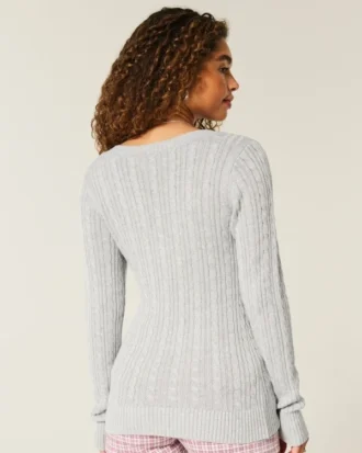 Kabelstrikket ikonisk V-hals sweater