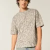 Kasseformet, kort, kraftig T-shirt med leopardprint
