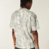 Kasseformet, kraftig camouflage Dodge Challenger SRT grafisk T-shirt Kasseformet, kraftig camouflage Dodge Challenger SRT grafisk T-shirt