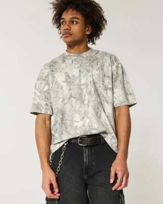 Kasseformet, kraftig, kort camouflage-T-shirt med rund hals