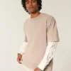 Kasseformet, kraftig, vasket bomulds-T-shirt med rund halsudskæring Kasseformet, kraftig, vasket bomulds-T-shirt med rund halsudskæring