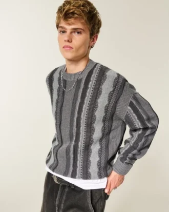 Kasseformet stribet sweater med rund hals
