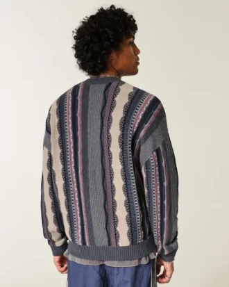 Kasseformet stribet sweater med rund hals
