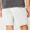 Køle-fleece-shorts til midt på låret Køle-fleece-shorts til midt på låret