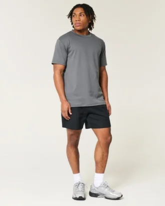 Køle-fleece-shorts til midt på låret
