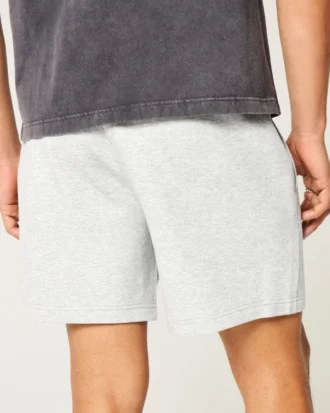 Køle-fleece-shorts til midt på låret Køle-fleece-shorts til midt på låret