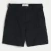 Køle-golfshorts, der går til over knæet Køle-golfshorts, der går til over knæet